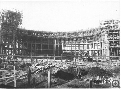   1933        